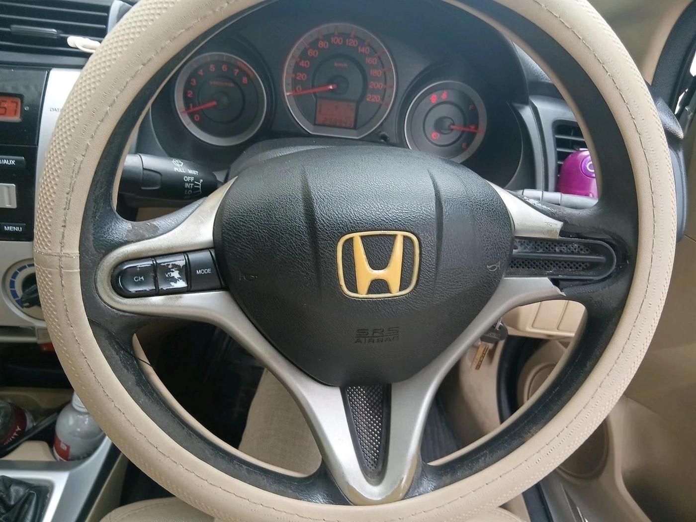 2011 Honda City 1.5L I-VTEC V MT, Petrol, Manual, 2,38,943 km, interior