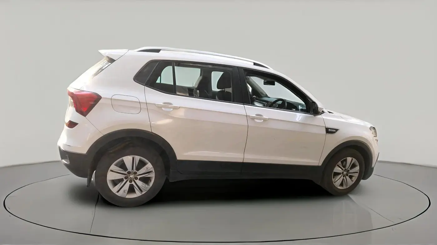 2021 Skoda KUSHAQ AMBITION 1.0L TSI AT, Petrol, Automatic, 53,078 km, exterior
