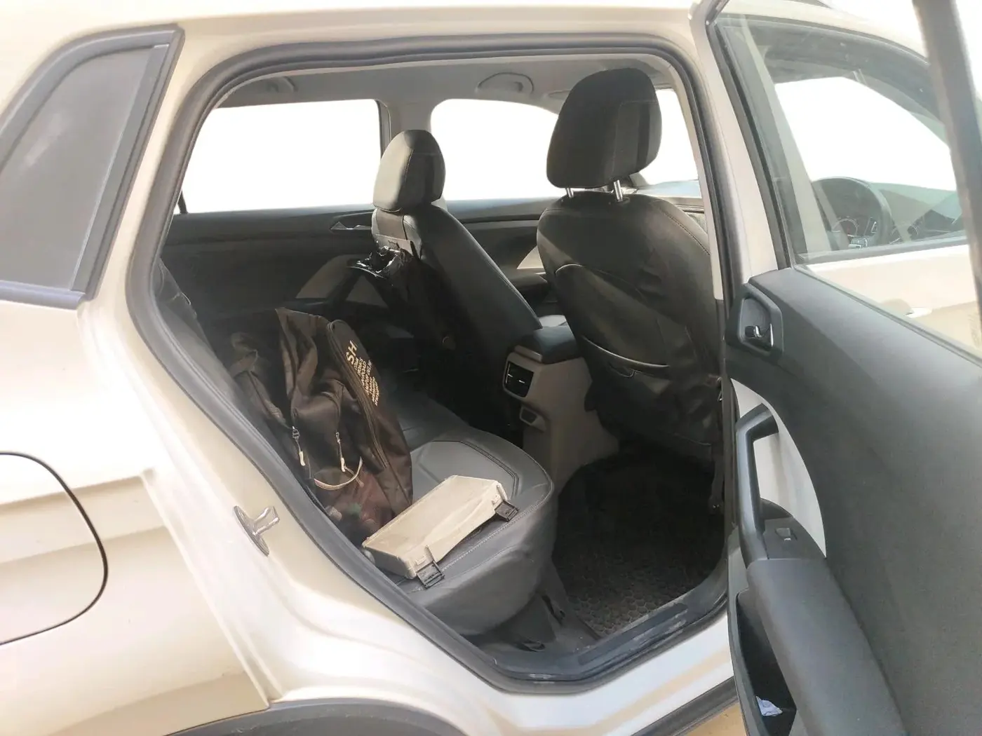 2021 Skoda KUSHAQ AMBITION 1.0L TSI AT, Petrol, Automatic, 53,078 km, interior