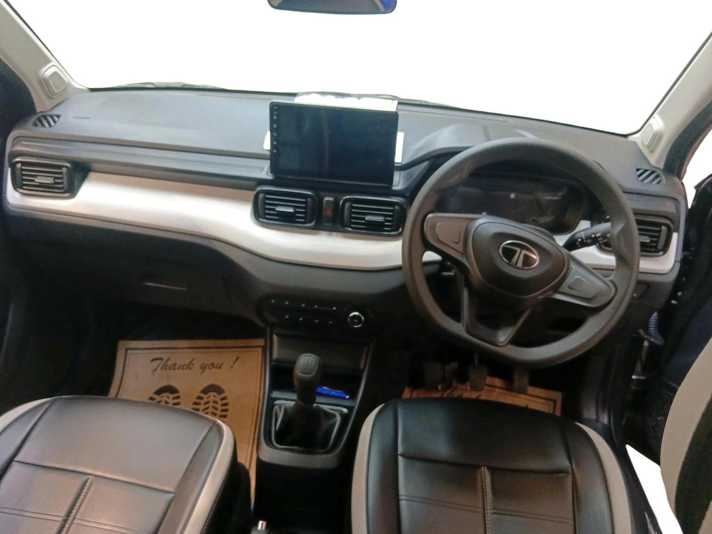 2025 Tata PUNCH PURE MT, Petrol, Manual, 1,296 km, interior