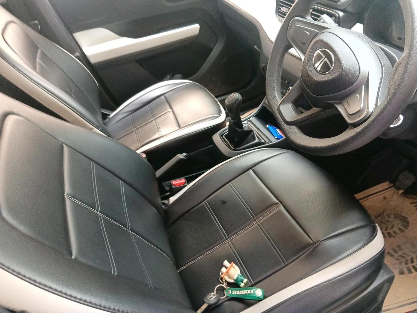 2025 Tata PUNCH PURE MT, Petrol, Manual, 1,296 km, interior