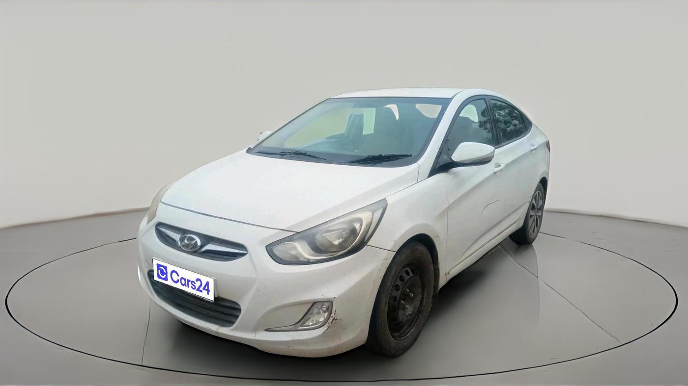 2013 Hyundai Verna FLUIDIC 1.6 VTVT SX, Petrol, Manual, 99,078 km, exterior