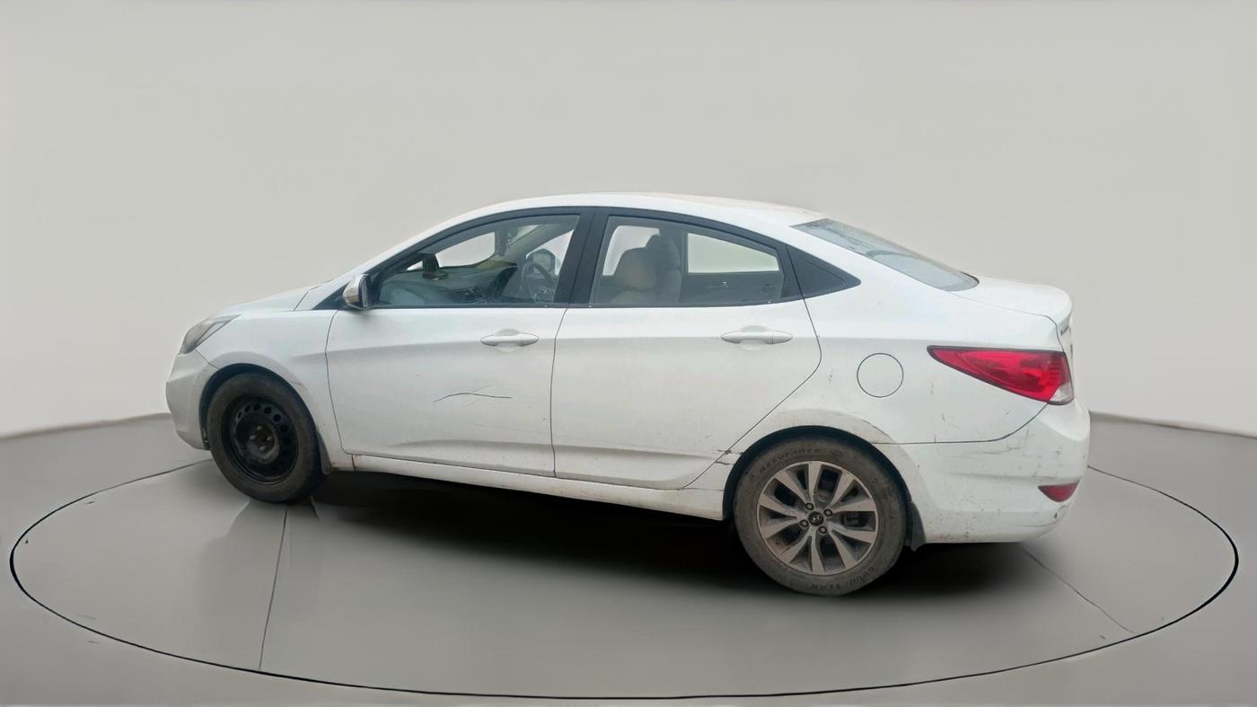 2013 Hyundai Verna FLUIDIC 1.6 VTVT SX, Petrol, Manual, 99,078 km, exterior
