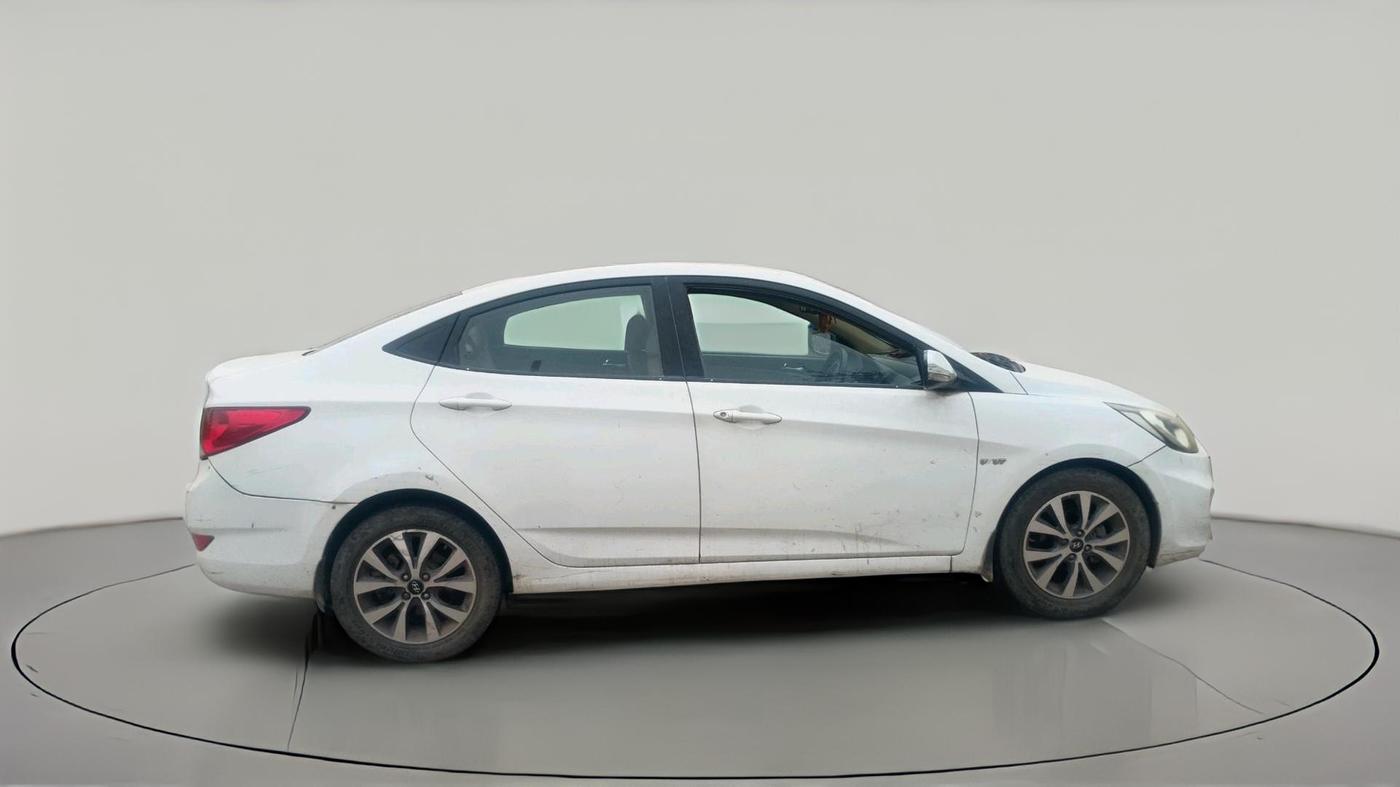 2013 Hyundai Verna FLUIDIC 1.6 VTVT SX, Petrol, Manual, 99,078 km, exterior