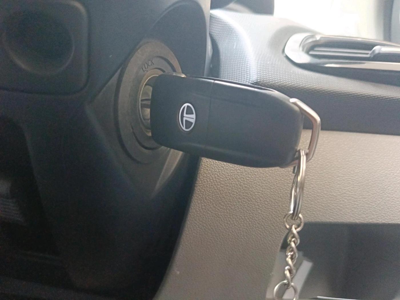 2017 Tata Tiago XZA PETROL, Petrol, Automatic, 88,267 km, interior
