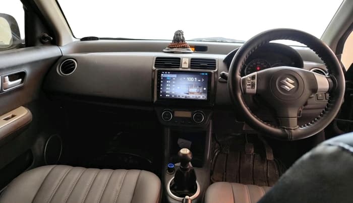 2011 Maruti Swift Dzire ZXI, CNG, Manual, 1,34,619 km, interior