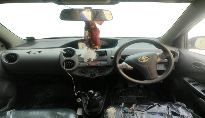 2011 Toyota Etios G SP, Petrol, Manual, 1,34,222 km, interior