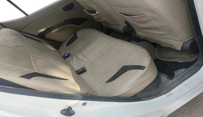 2015 Hyundai i10 MAGNA 1.1, CNG, Manual, 29,156 km, interior