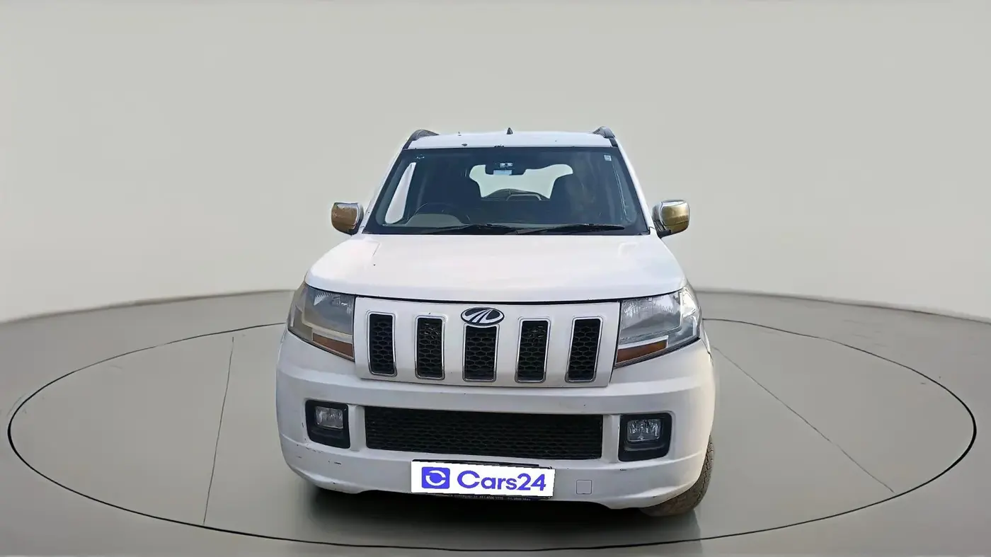 2017 Mahindra TUV300 T6, Diesel, Manual, 97,199 km, exterior
