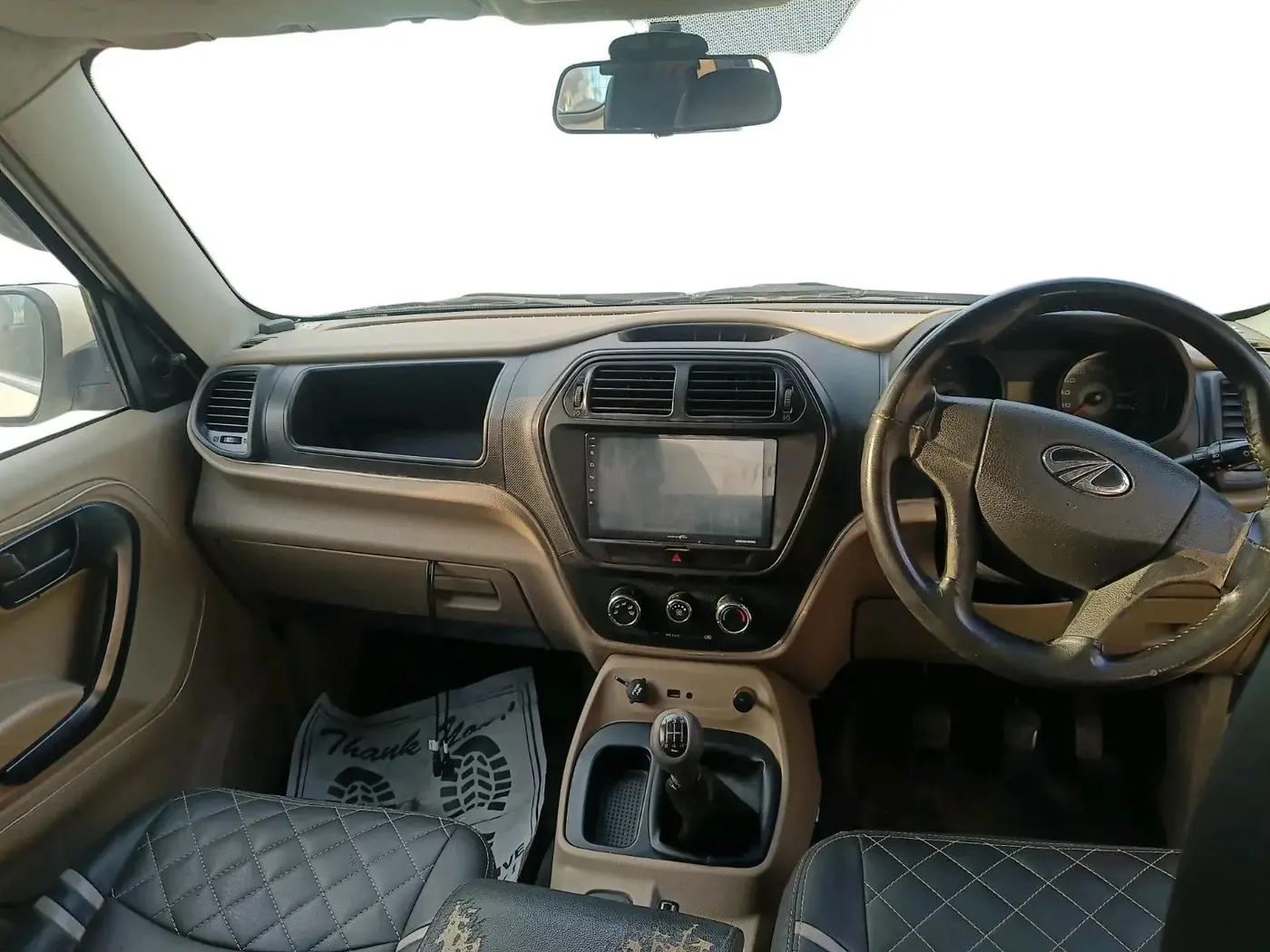 2017 Mahindra TUV300 T6, Diesel, Manual, 97,199 km, interior