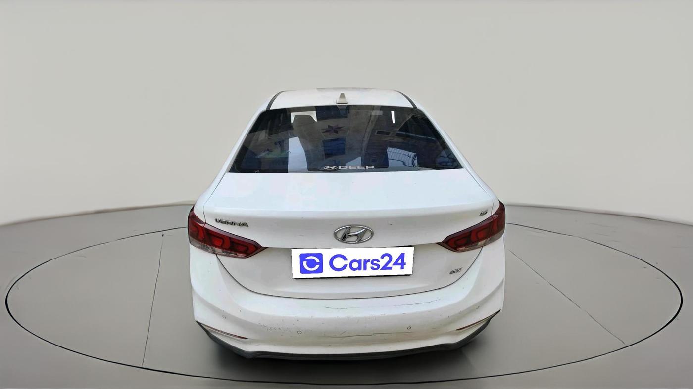 2017 Hyundai Verna 1.6 VTVT SX, CNG, Manual, 92,376 km, exterior