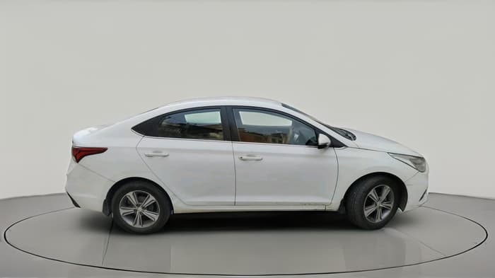 2017 Hyundai Verna 1.6 VTVT SX, CNG, Manual, 92,376 km, exterior