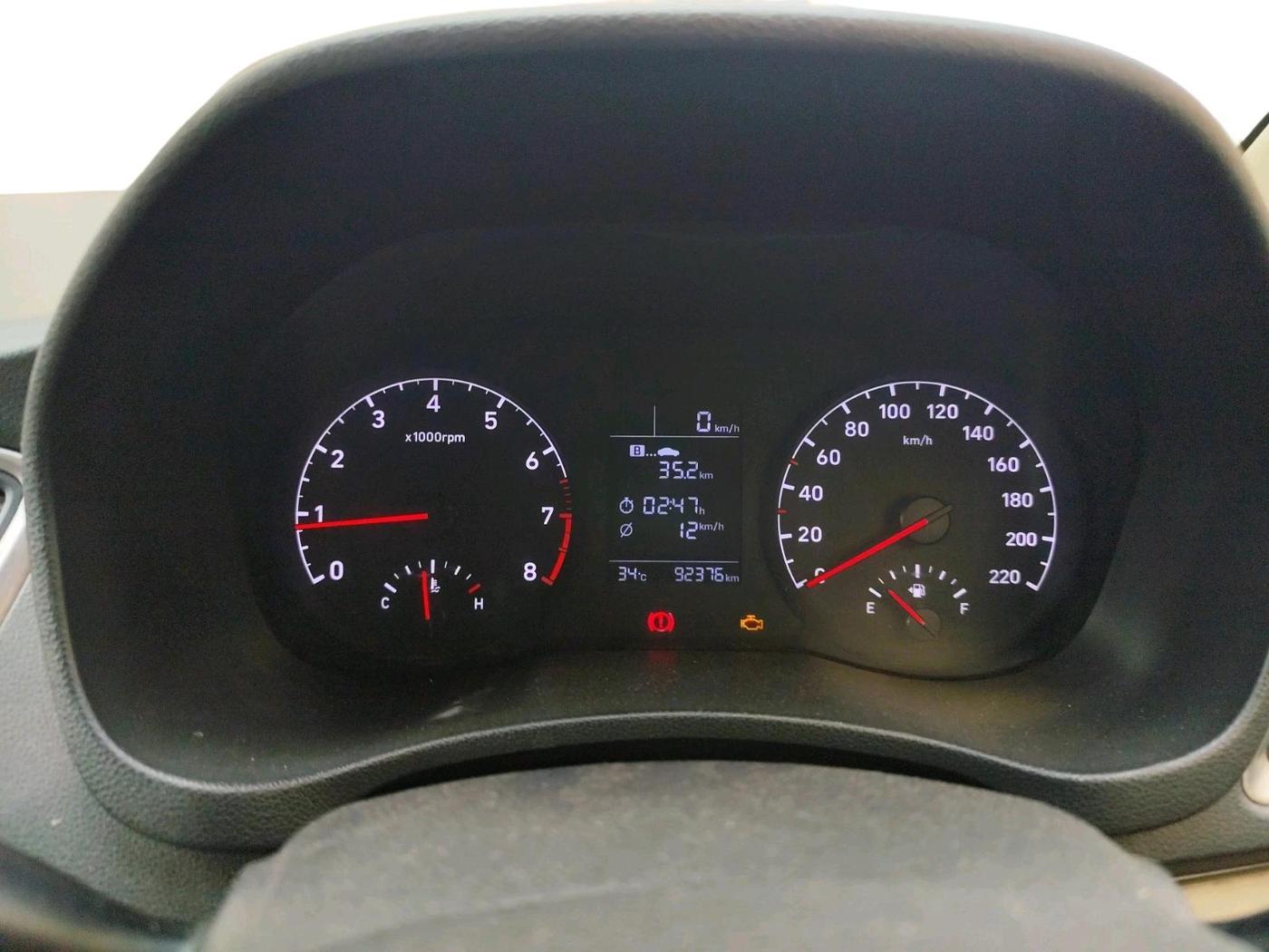2017 Hyundai Verna 1.6 VTVT SX, CNG, Manual, 92,376 km, interior
