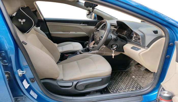 2020 Hyundai New Elantra 2.0 S PETROL, Petrol, Manual, 82,635 km, interior