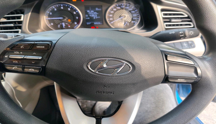 2020 Hyundai New Elantra 2.0 S PETROL, Petrol, Manual, 82,635 km, interior