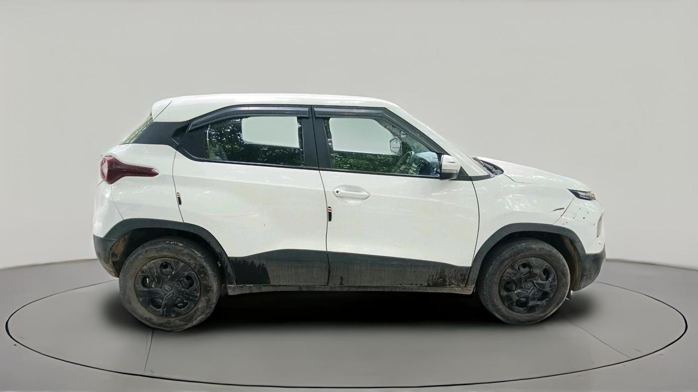 2022 Tata PUNCH ADVENTURE AMT, CNG, Automatic, 53,771 km, exterior