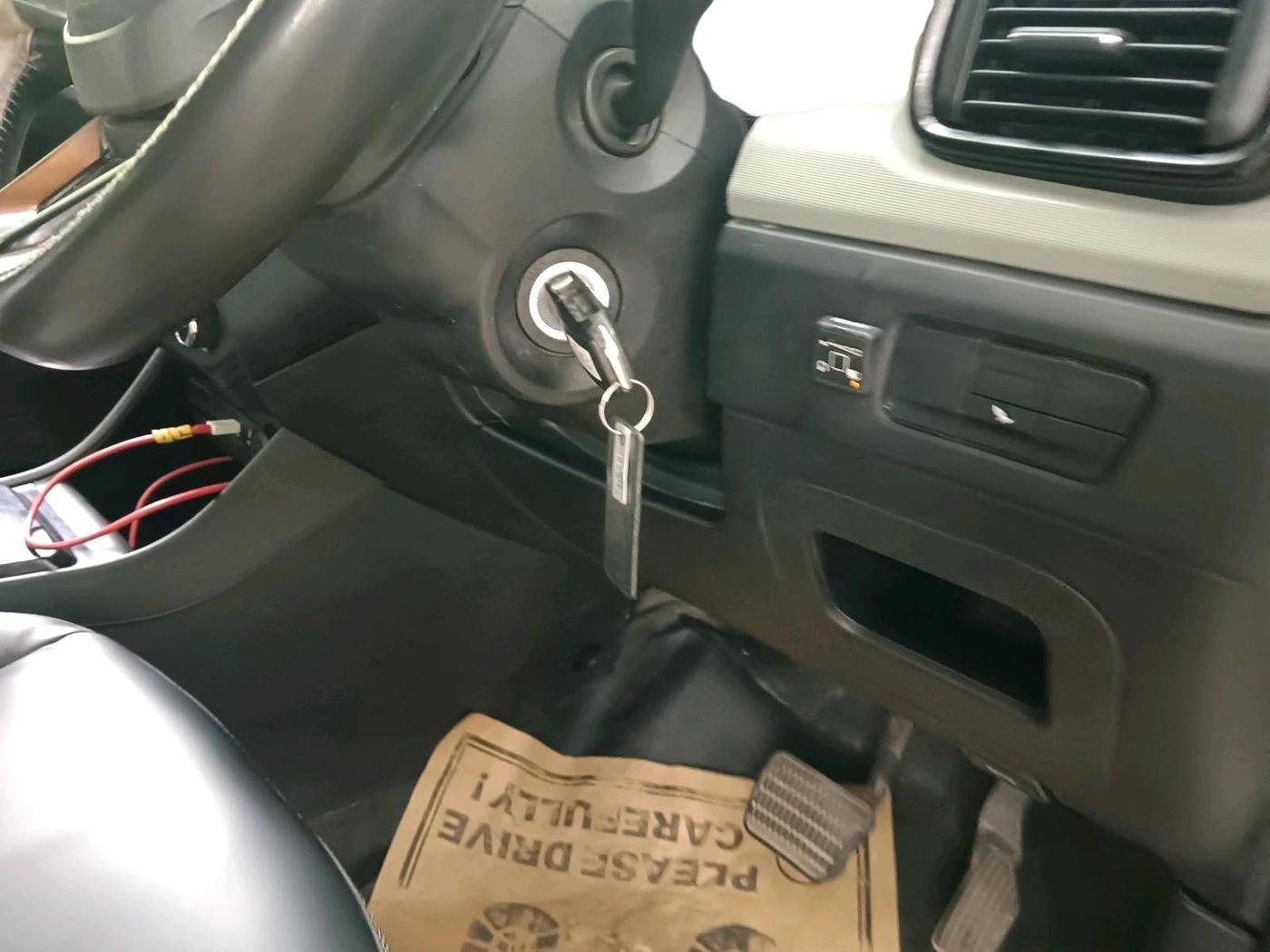 2022 Tata PUNCH ADVENTURE AMT, CNG, Automatic, 53,771 km, interior