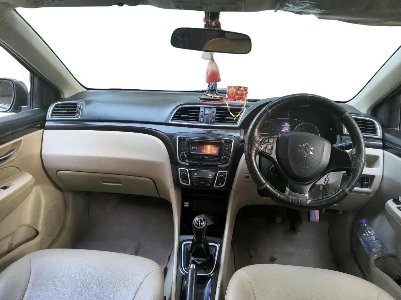 2015 Maruti Ciaz VXI+, Petrol, Manual, 90,988 km, interior