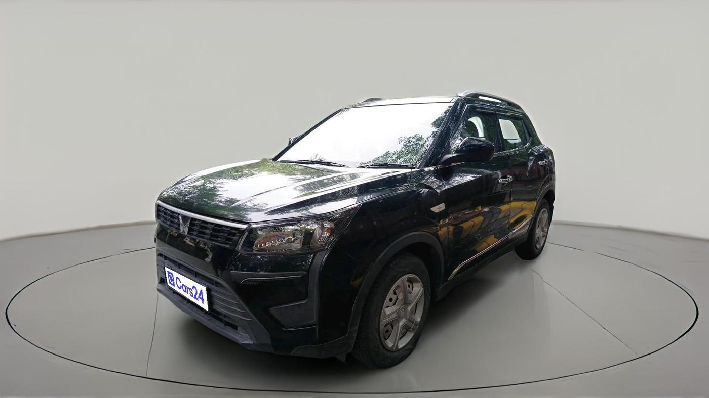 2022 Mahindra XUV300 W4 1.2 PETROL, Petrol, Manual, 39,205 km, exterior