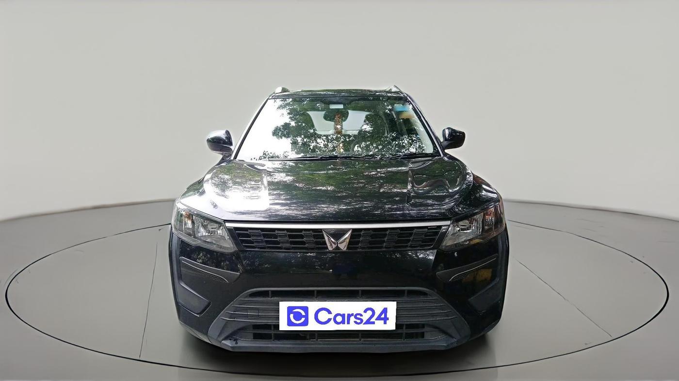 2022 Mahindra XUV300 W4 1.2 PETROL, Petrol, Manual, 39,205 km, exterior