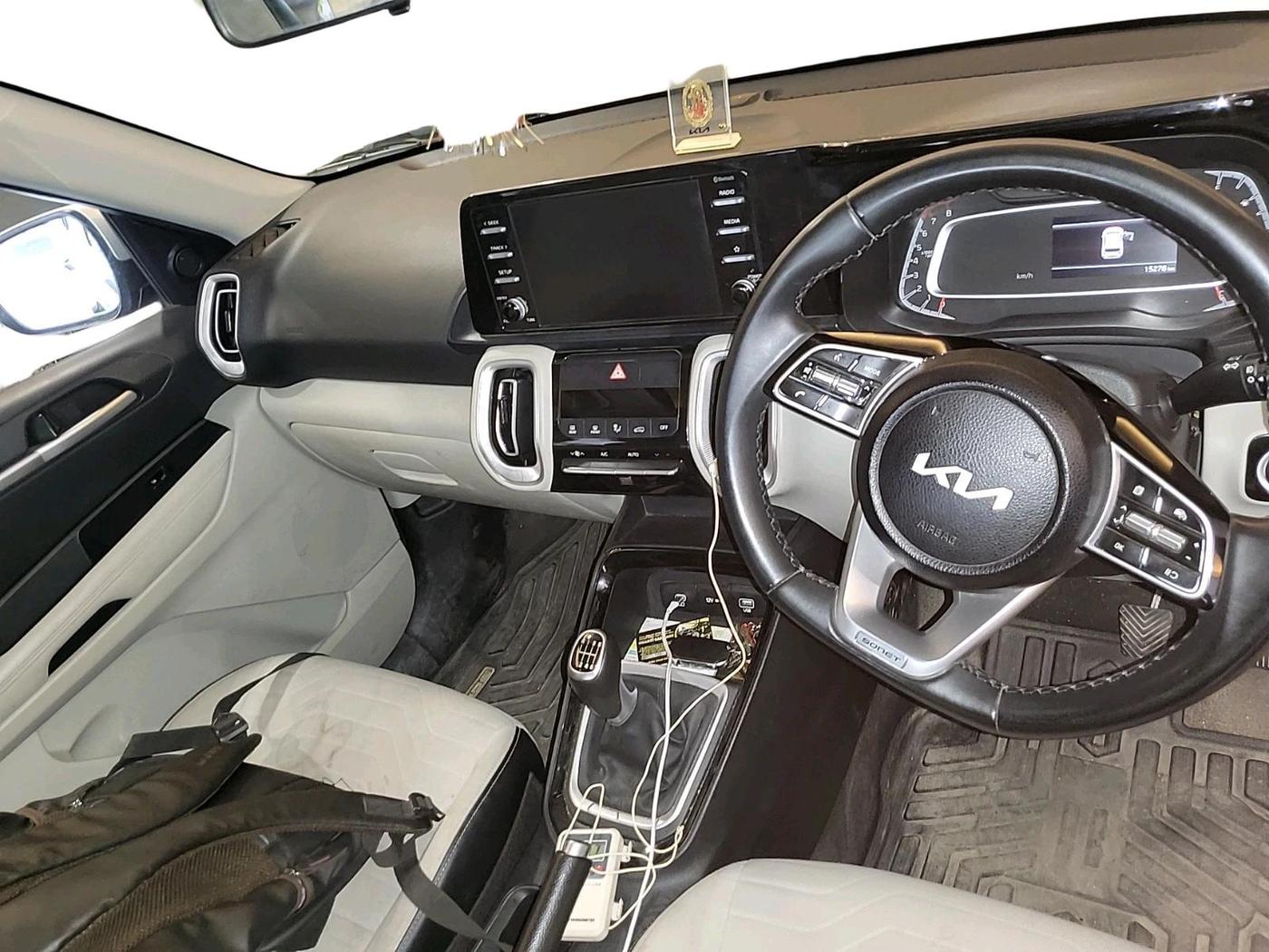2024 KIA SONET HTX 1.0 TURBO PETROL IMT, Petrol, Manual, 15,278 km, interior