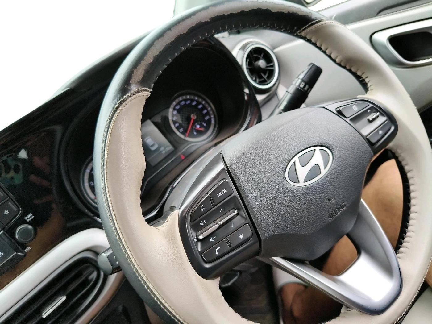 2024 Hyundai GRAND I10 NIOS SPORTZ 1.2 KAPPA VTVT CNG, CNG, Manual, 19,132 km, interior
