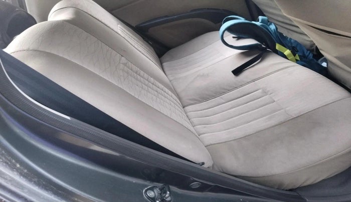 2011 Hyundai i10 MAGNA 1.1, Petrol, Manual, 55,904 km, interior