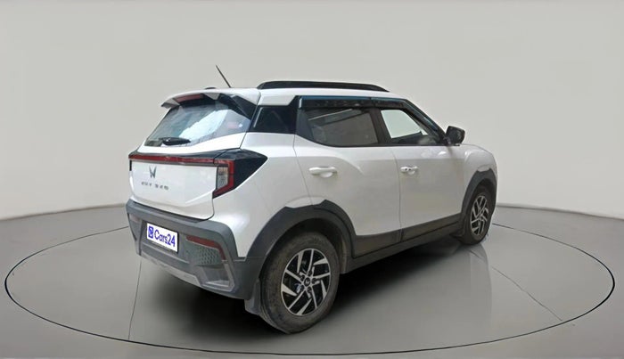 2024 Mahindra XUV 3XO AX5 1.5 Turbo Diesel, Diesel, Manual, 33,197 km, exterior