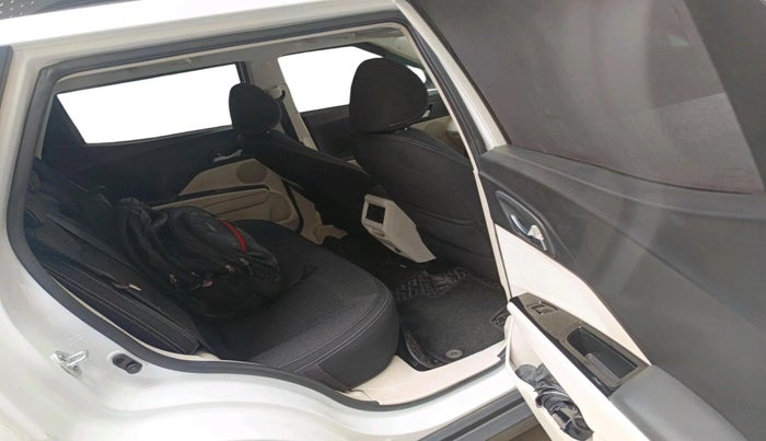 2024 Mahindra XUV 3XO AX5 1.5 Turbo Diesel, Diesel, Manual, 33,197 km, interior