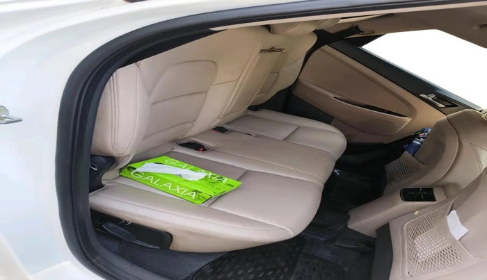 2018 Hyundai Tucson GLS 2WD AT PETROL, Petrol, Automatic, 1,03,947 km, interior