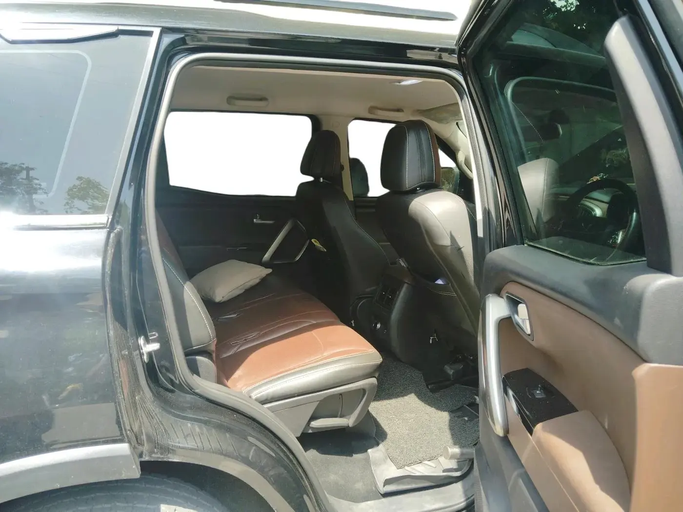 2023 Mahindra SCORPIO-N Z4 DIESEL AT 2WD 7 STR, Diesel, Automatic, 37,599 km, interior
