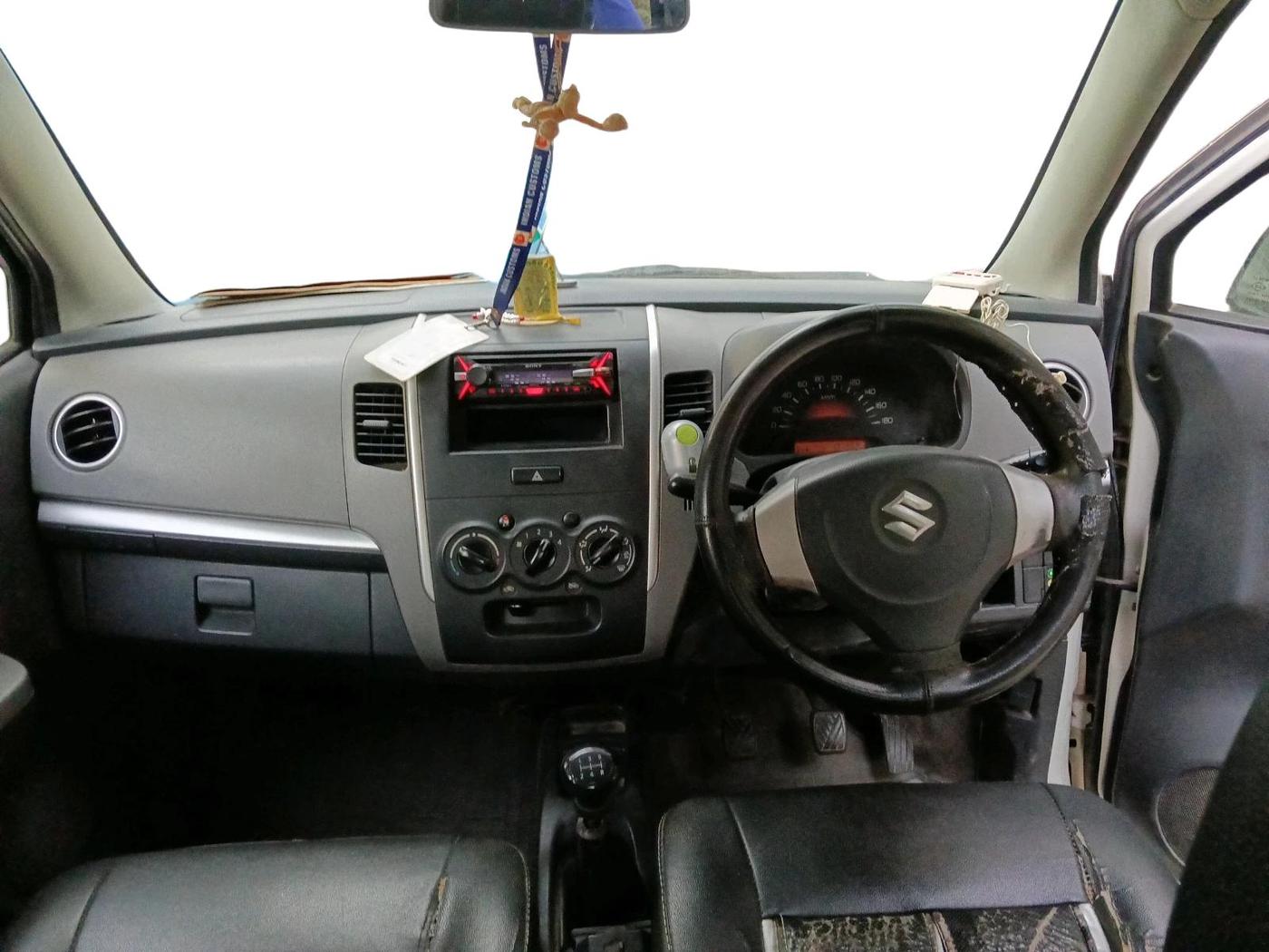 2012 Maruti Wagon R 1.0 LXI CNG, CNG, Manual, 1,21,362 km, interior