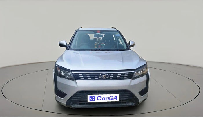 2020 Mahindra XUV300 W6 1.5 DIESEL, Diesel, Manual, 49,455 km, exterior
