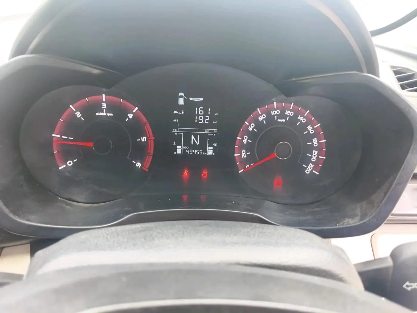 2020 Mahindra XUV300 W6 1.5 DIESEL, Diesel, Manual, 49,455 km, interior