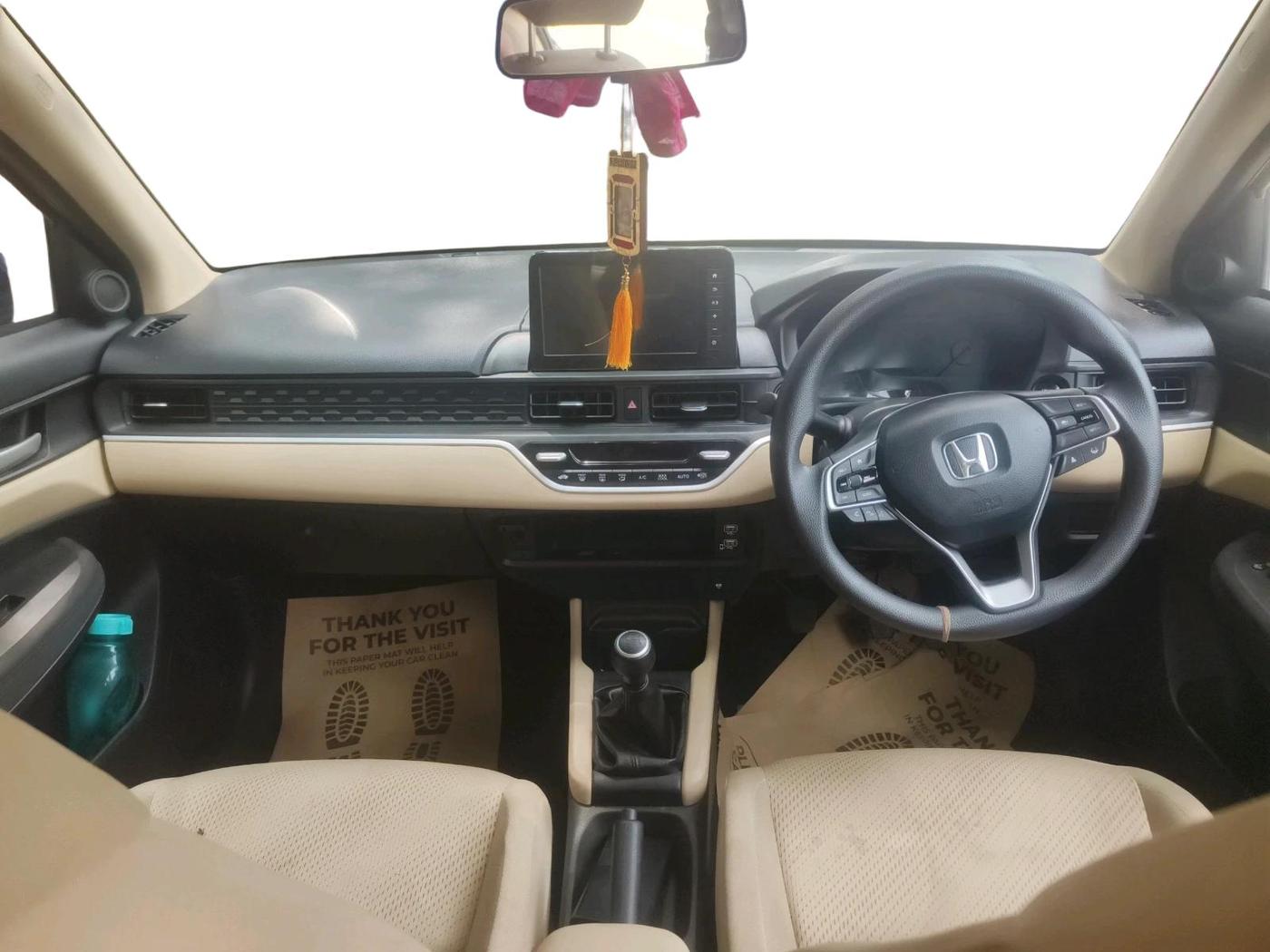 2024 Honda Amaze ZX 1.2 Petrol MT, Petrol, Manual, 20,673 km, interior
