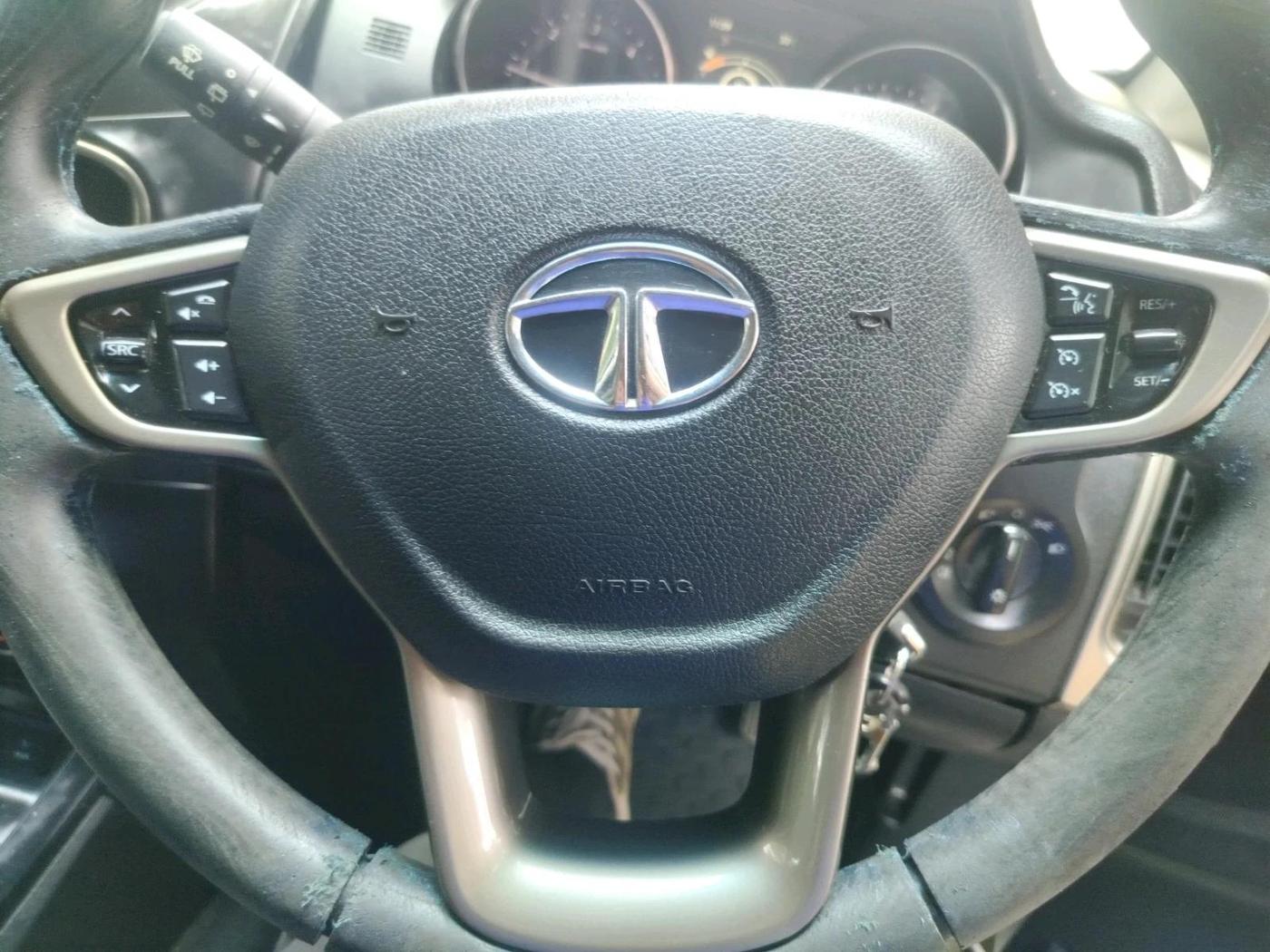 2017 Tata Hexa XTA 4X2 6 STR, Diesel, Automatic, 84,425 km, interior