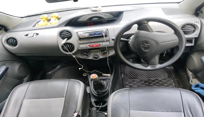 2011 Toyota Etios G, CNG, Manual, 96,822 km, interior