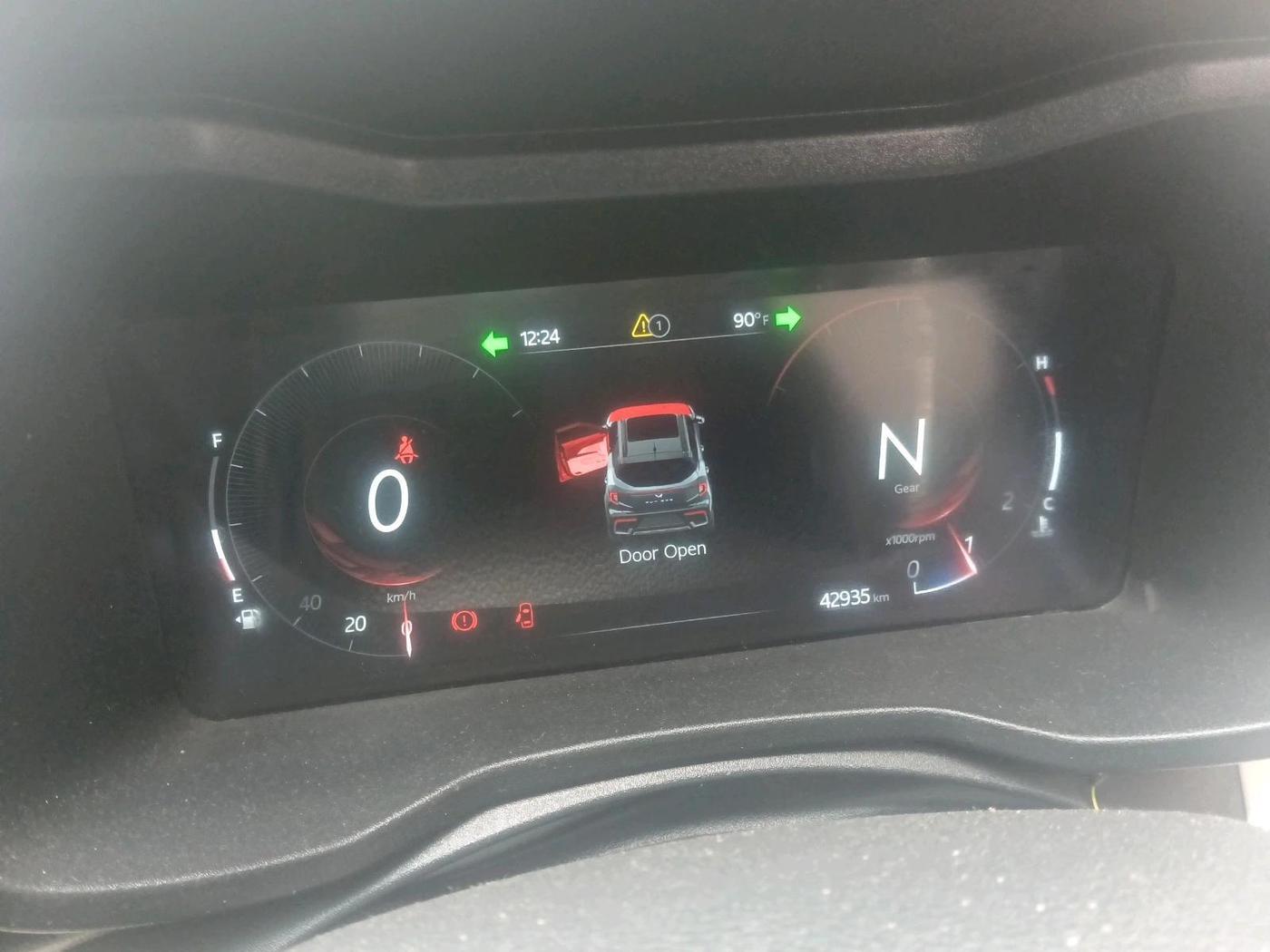 2024 Mahindra XUV 3XO AX5 1.2 L TCMPFi, Petrol, Manual, 42,935 km, interior