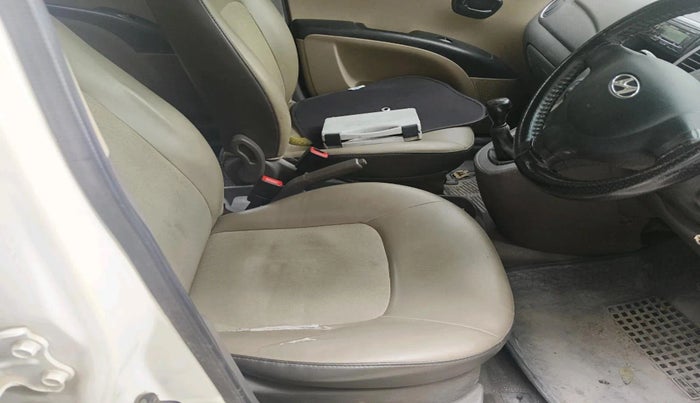 2015 Hyundai i10 MAGNA 1.1, Petrol, Manual, 67,303 km, interior