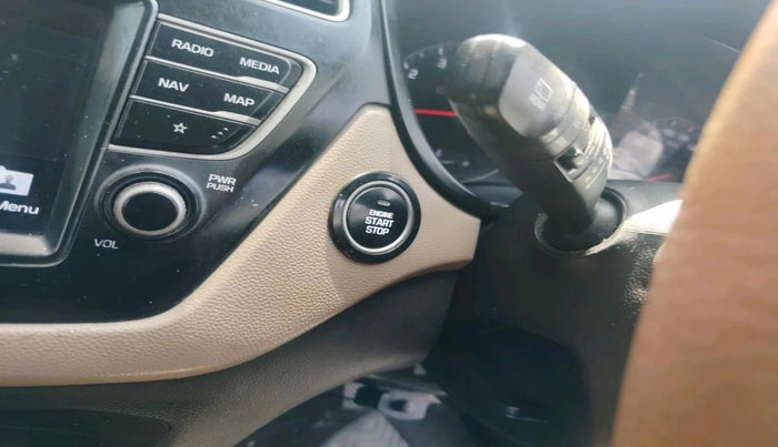 2018 Hyundai Elite i20 ASTA 1.2 (O), CNG, Manual, 71,054 km, interior