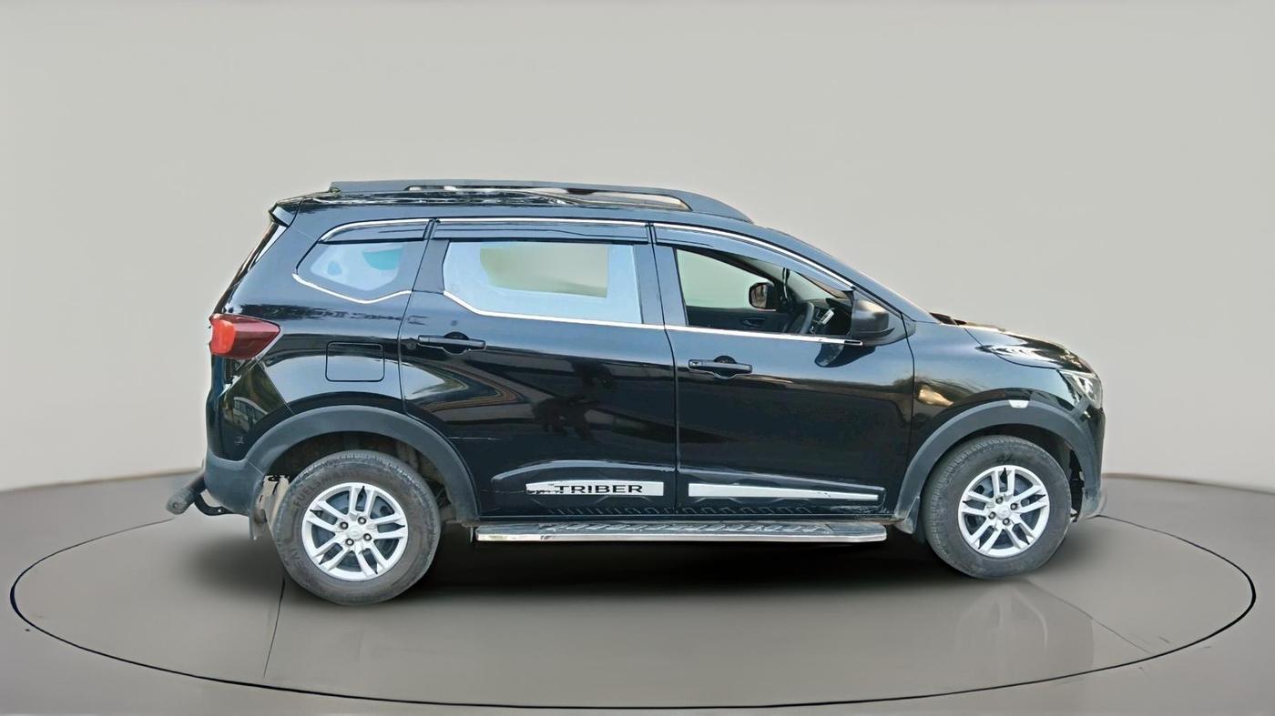 2024 Renault TRIBER RXL MT, Petrol, Manual, 18,076 km, exterior