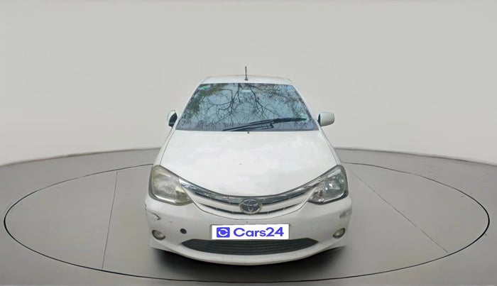 2011 Toyota Etios V, Petrol, Manual, 1,58,505 km, exterior
