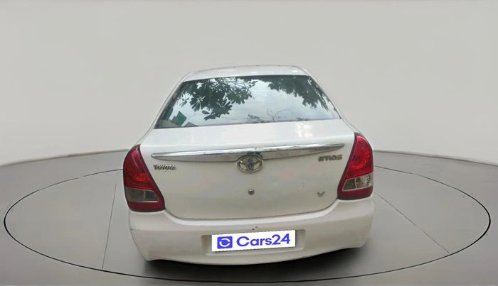 2011 Toyota Etios V, Petrol, Manual, 1,58,505 km, exterior