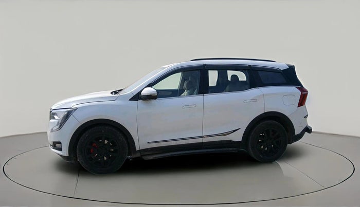 2022 Mahindra XUV700 AX 5 P AT 5 STR, Petrol, Automatic, 84,754 km, exterior