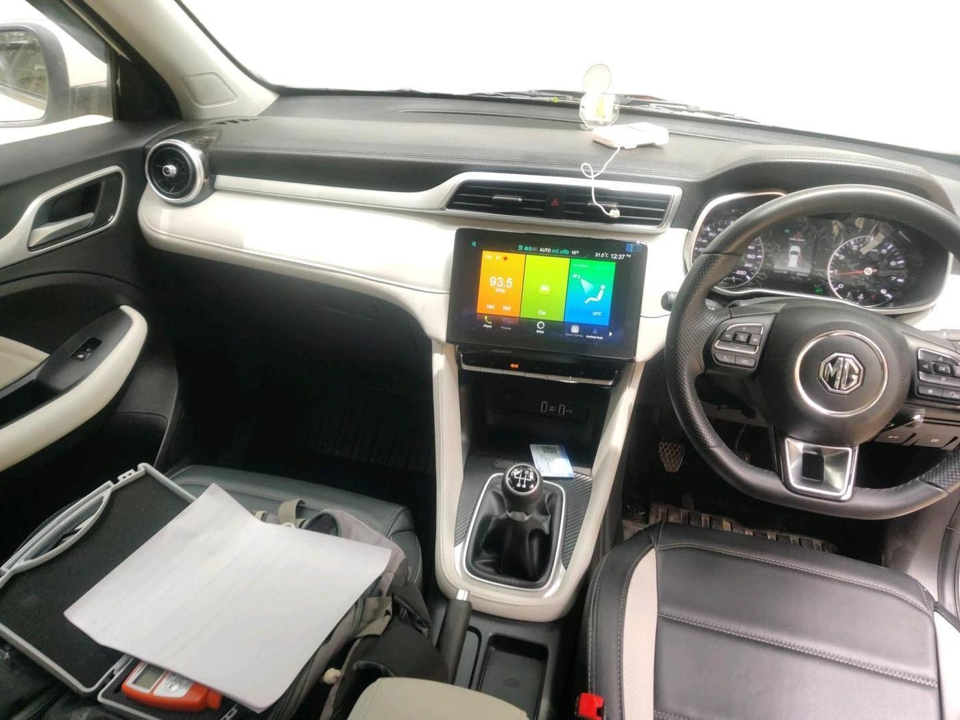2024 MG ASTOR Sprint 1.5 MT (Ivory), Petrol, Manual, 10,867 km, interior