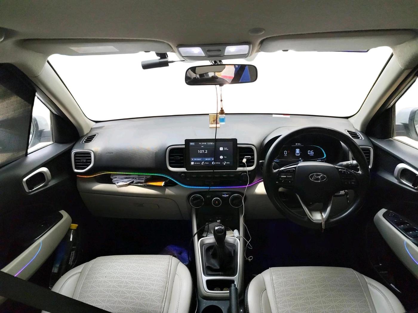 2023 Hyundai VENUE S(O) 1.2, Petrol, Manual, 32,220 km, interior
