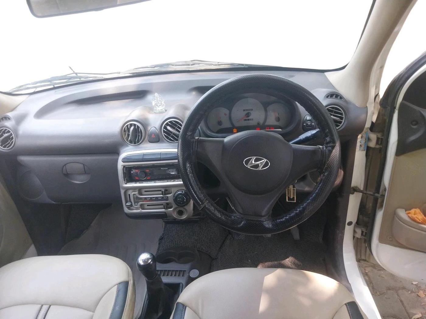2011 Hyundai Santro Xing GL PLUS, CNG, Manual, 1,32,385 km, interior