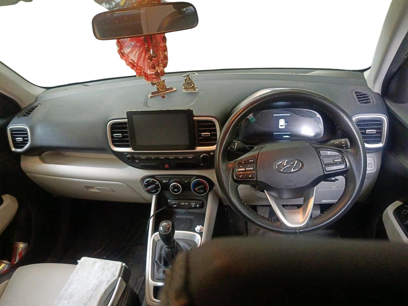 2025 Hyundai VENUE S Plus 1.2 Petrol MT, Petrol, Manual, 11,646 km, interior