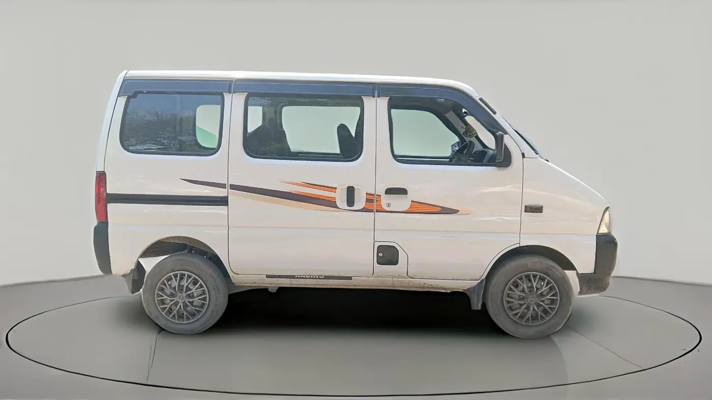 2022 Maruti Eeco 5 STR AC CNG (O), CNG, Manual, 47,157 km, exterior