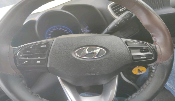 2019 Hyundai VENUE SX 1.0 TURBO, Petrol, Manual, 1,11,741 km, interior